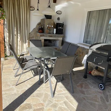 бялата къща / White House بيت للعطل *