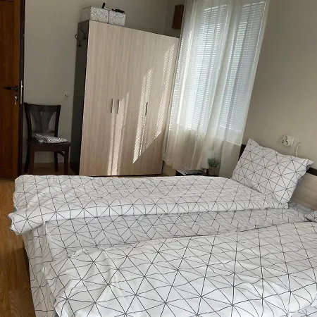 бялата къща / White House ترويان