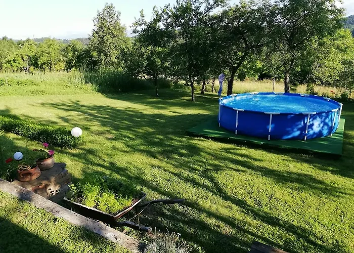 бялата къща / White House Troyan (Lovech)