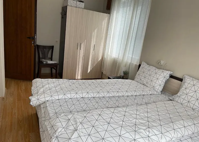 бялата къща / White House Troyan (Lovech)